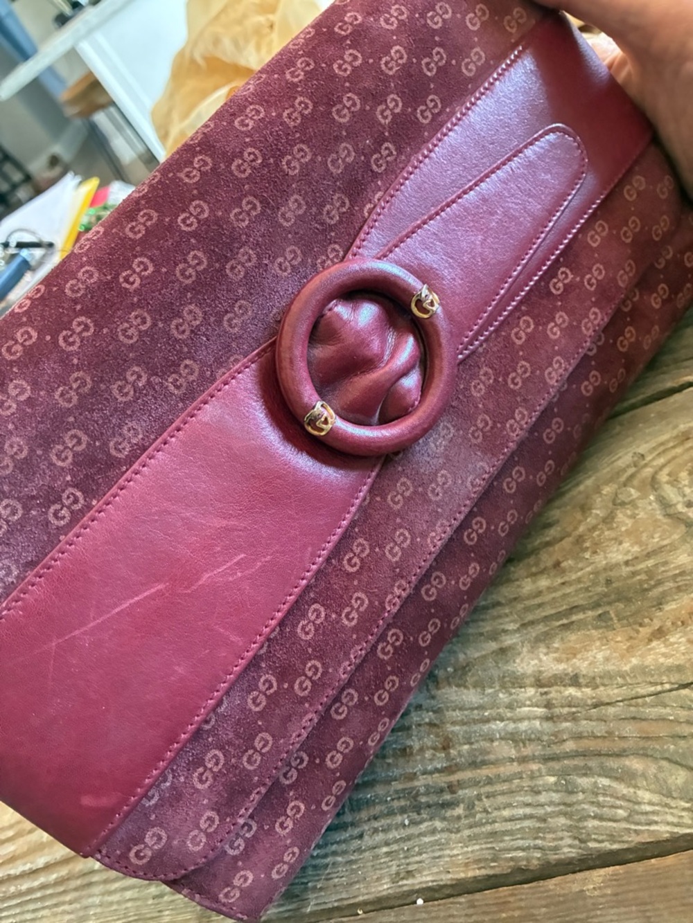 Vintage Gucci Burgundy GG Monogram Suede Clutch with Circular Buckle - Picture 5 of 16